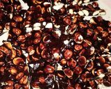 A picture of step 1 of Chana chikki.