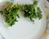 A picture of step 2 of Mutton green qorma.