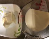 A picture of step 4 of White Chocolate and Matcha Soft Cake.