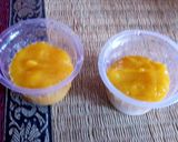 A picture of step 2 of Mango popsicles.