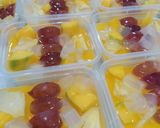 Foto langkah ke 4 dari resep Puding Susu Buah.