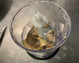 Une image de l'étape 2 de Sauce salade au roquefort, herbes aromatiques et moutarde fine.