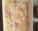 A picture of step 5 of Nudel Auflauf - baked pasta with cheese and ham.