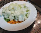 Foto del paso 3 de la receta: Berenjenas rellenas de verduras y atún