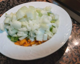 Foto del paso 3 de la receta: Berenjenas rellenas de verduras y atún