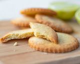 A picture of step 9 of Lime biscuits.