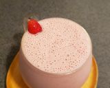 A picture of step 1 of 4 Ingredients vegan smoothie.