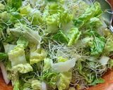 Foto del paso 2 de la receta: Ensalada verde con uvas y nueces