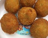 Foto langkah ke 5 dari resep Bola2 Nasi isi Keju.