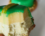 Foto del paso 16 de la receta: Semifríos de pistacho y limón con glaseado espejo