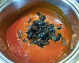 Foto del paso 2 de la receta: Penne rigate con tomate a la albahaca, parmesano y aceitunas