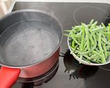 Une image de l'étape 1 de Haricots verts à la Française.