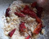 A picture of step 2 of Maharashtrian garlic chutney.