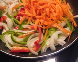 Foto del paso 5 de la receta: Wok de verduras y champiñones con guarnición de arroz jazmín