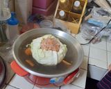 รูปขั้นตอนการทำที่ 4 ของ กะหล่ำปลียัดไส้ไก่สับ