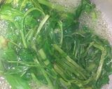 Foto langkah ke 1 dari resep Kangkung keju.