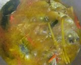 Foto langkah ke 3 dari resep Ikan kuah kuning.