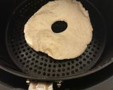 Foto del paso 3 de la receta: Tortas “fritas” en freidora sin aceite