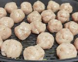 Foto del paso 3 de la receta: Albondias en salsa de almendras