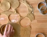 Foto del passaggio 10 della ricetta Crostata con Flan di crema al latte condensato