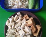 Foto langkah ke 1 dari resep Nasi Lengko Saus Kacang.