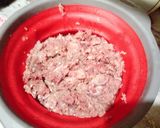 A picture of step 1 of Beef kofta gravy.