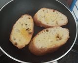 Foto langkah ke 4 dari resep Garlic bread (mudah dan enak).
