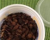 Foto del paso 1 de la receta: Semillas de calabaza asadas