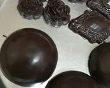 صورة لخطوة 3 من وصفة شوكولاته لطلاء الكيكات وطريقة تذويب الشوكولاتة لتزيين الكيك
