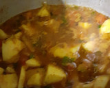 हरे प्याज़ आलू की सब्जी (Hare pyaz aloo ki sabzi recipe in hindi) रेसिपी चरण 2 फोटो