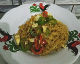 Foto langkah ke 8 dari resep Mie goreng lada hitam plus jalapeno.