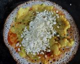 A picture of step 2 of Schezwan masala dosa.