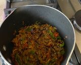 A picture of step 2 of Grated aubergine stir fry.