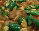 Foto langkah ke 3 dari resep Kikil cabe ijo sarmila ala dombret.