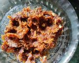 A picture of step 2 of Dates coconut laddu.