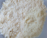 Foto del paso 4 de la receta: Budín de cerezas y frutos secos con crumble