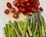 A picture of step 1 of Ravioli with tomatoes and asparagus.