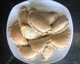 Foto del paso 5 de la receta: Empanadas de carne cortada a cuchillo