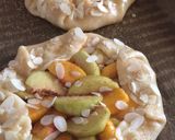 Őszibarackos galette recept fázis 7 fotója