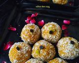 नारियल बेसन लड्डू(nariyal besan ke laddu recipe in hindi) रेसिपी चरण 2 फोटो