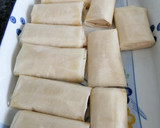 Foto del paso 7 de la receta: Rollitos crujientes de salmón ahumado y queso