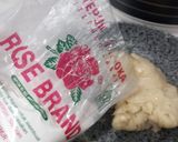 Foto langkah ke 1 dari resep Cireng Isi Suwir Ayam Pedas.