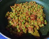 A picture of step 6 of Dhaba Style Matar Paneer.
