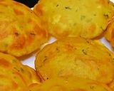 A picture of step 4 of Chatpati Aloo Puri.