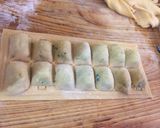 Foto del paso 3 de la receta: Raviolis rellenos de pollo, espinaca y queso Philadelphia