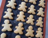 Une image de l'étape 8 de Biscuits bonhommes de Noël en pain d'épices 🎄.
