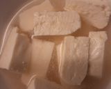 A picture of step 1 of Spinach and Paneer.