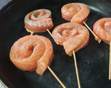 Foto del paso 3 de la receta: Piruletas de Salmón