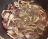 Foto del paso 2 de la receta: Pasta ai calamari (fideos con calamares)