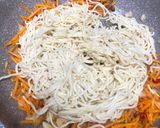 Foto langkah ke 2 dari resep Mie Goreng Sayur.